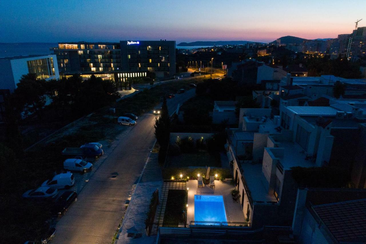 Melody M Apartment With Private Pool Split Buitenkant foto